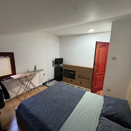 Deluxe Downtown Dorcol Апартаменты *