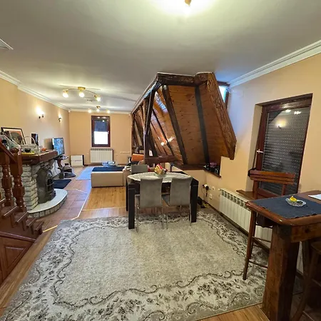 Deluxe Downtown Dorcol דירה